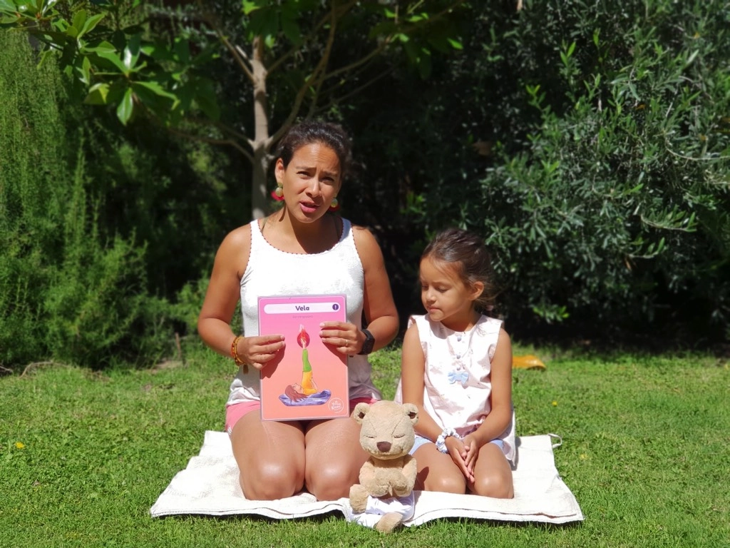 Cartes de yoga imprimables gratuites